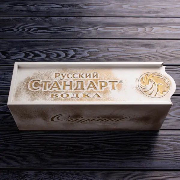 Пенал в золотой патине